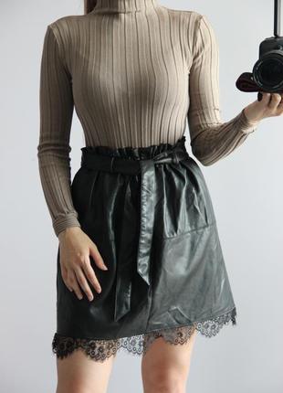 Распродажа! кожаная юбка с кружевом zara3 фото