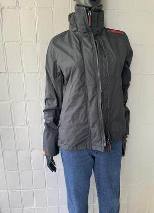 Мега крутая фирменная ветровочка дорогущего бренда superdry, 100% оригинал