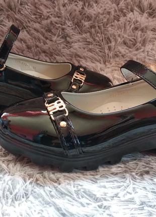 Детские туфли для девочки,  34р. - 21 см., 35р. - 21,5 см.