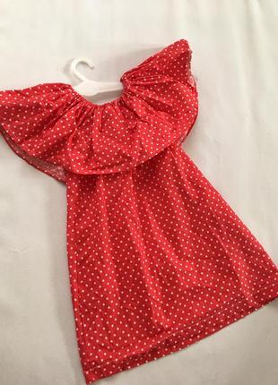 Платье в горошек волан