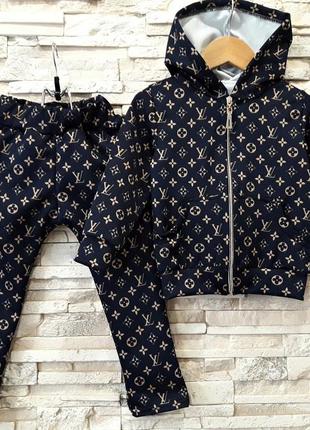 Костюм на дівчинку