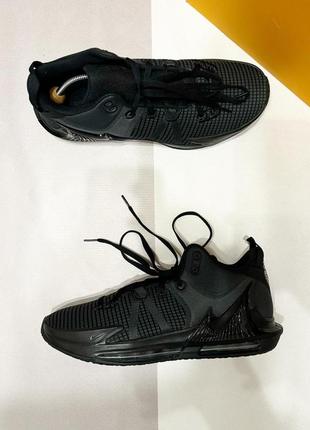 Нові кросівки nike lebron witness 7 оригінал 47.5 розмір