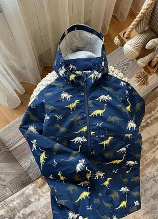 Куртка вітровка