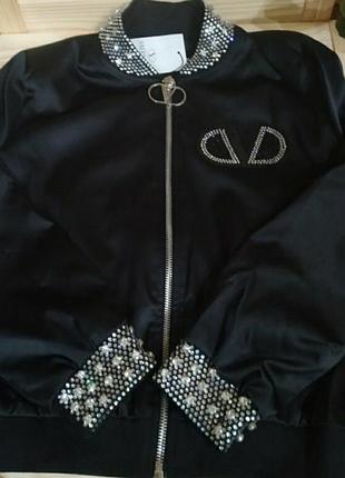Нереальная куртка,бомпер в стразах , люкс качество 💖 стамбул, размер с,м.