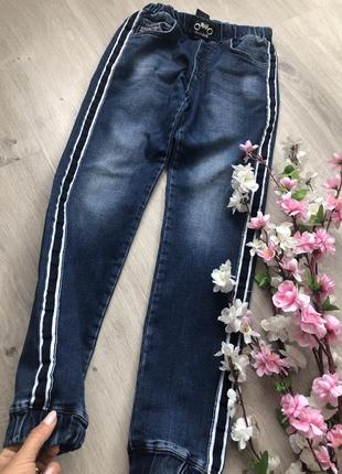 Стильные джинсы для мальчика, джинсы на резинке1 фото