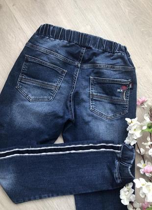 Стильные джинсы для мальчика, джинсы на резинке4 фото