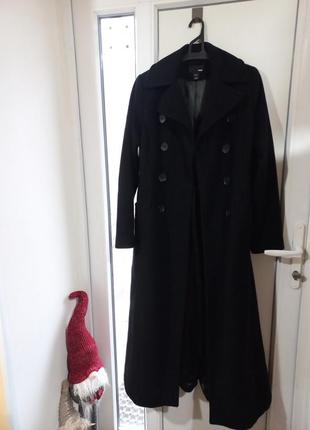 Чорне пальто в пол шерсть.2 фото