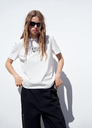 Бавовняна базова, білосніжна футболка zara в розмірі с підійде також на м