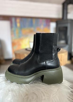 Чобітки zara