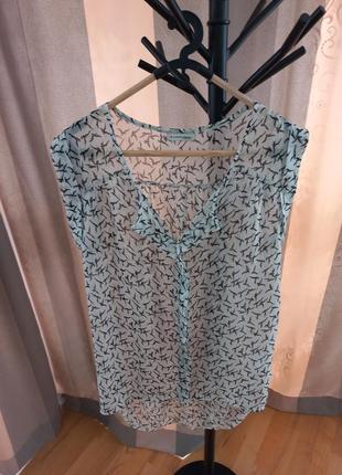 Легенька блуза на короткий рукав