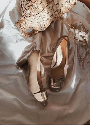 Лакові бежеві туфлі з пряжкою квадратний носик під вінтаж ретро шкіряні gabor в стилі gucci