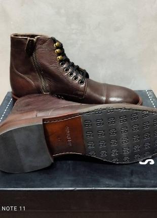 Сучасного дизайну шкіряні черевики успішного німецького бренду gordon & bros.4 фото