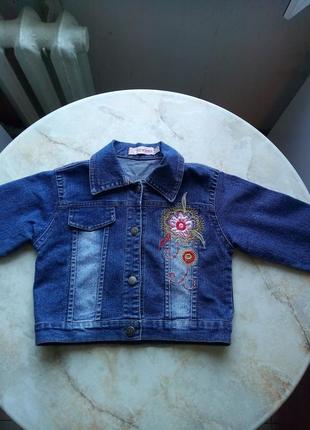 Пиджак  джинсовый на девочку на возраст 3 года