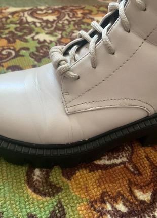 Зимові ботинки на великій підошві