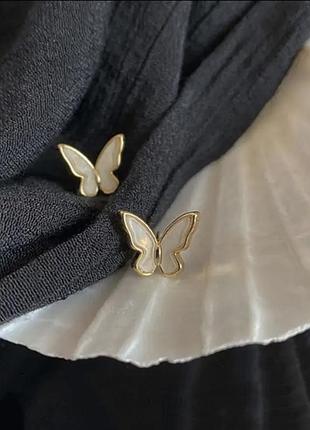 Сережки гвоздики метелики