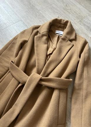 Пальто кольору кемел із шерстю1 фото