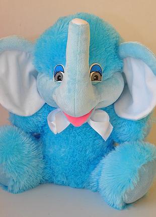 Мягкая игрушка .  голубой слон  37 х 38
