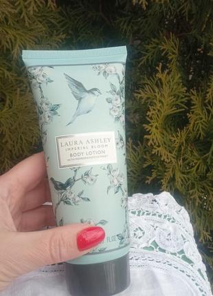 Продам абсолютно новый, запечатанный крем для тела от laura ashley,200ml