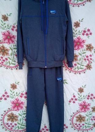 Спортивный костюм трикотажный новый  детский подростковый