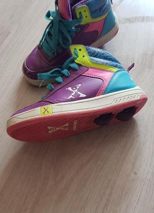 Кросівки з роликами heelys1 фото