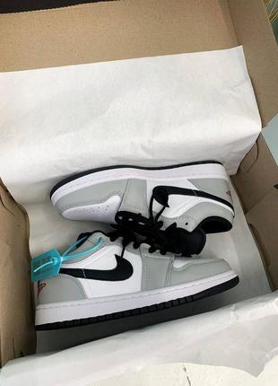 Nike air jordan 1 low grey white кросівки демі унісекс чоловічі жіночі весна осінь сірі з білим кроссовки демисезонные серые с белым мужские женские2 фото