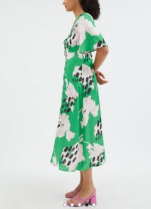 Зелена атласна сукня міді 143 фото