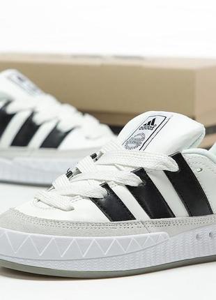 Жіночі кросівки adidas adimatic white black адідас чорного з білим кольорів2 фото