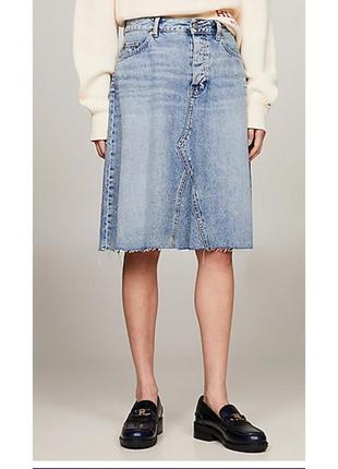 Джинсова спідниця з потертостями