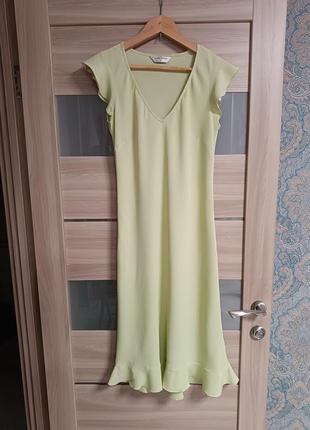 Легке віскозне плаття міді з рюшами ніжного оливкового кольору5 фото