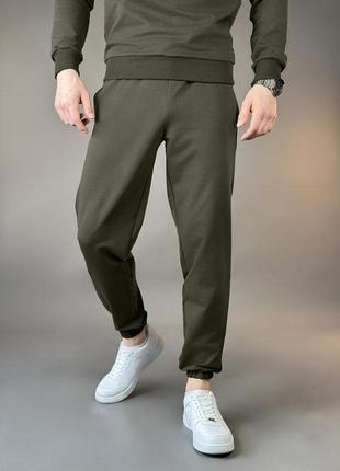 Мужские штаны джоггеры с карманами светлый хаки pobedov 951 фото
