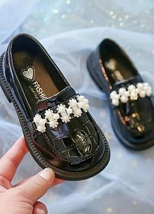 Туфлики для дівчинки