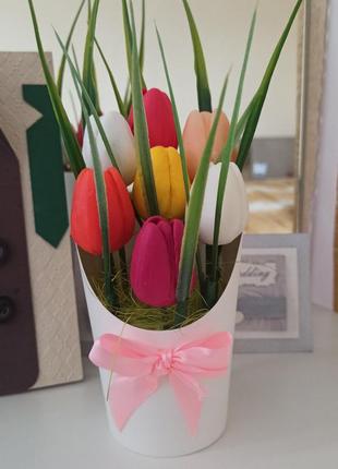 Букет тюльпанів з мила ручної роботи подарунок до 8 березня