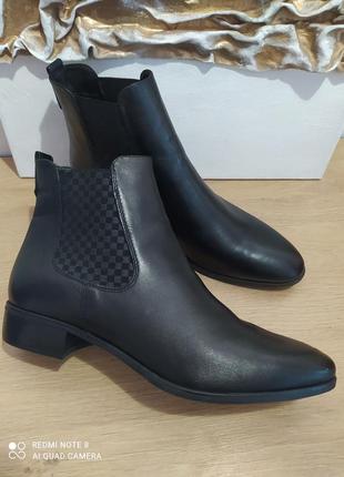 Черевики жіночі нові 41 розмір шкіра tamaris