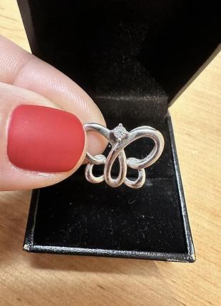 Кулончик бабочка с бриллиантом