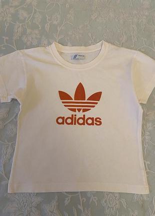 Футболка adidas