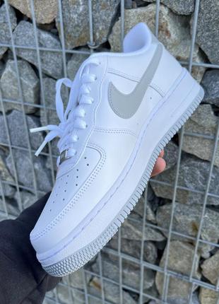 Кросівки кроссовки nike air force 1 07 (fj4146-100) оригінал!3 фото