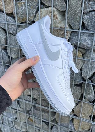 Кросівки кроссовки nike air force 1 07 (fj4146-100) оригінал!1 фото