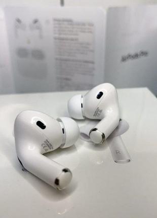 Apple airpods pro4 фото