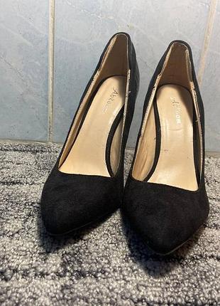 Шкіряні туфлі abloom 38р