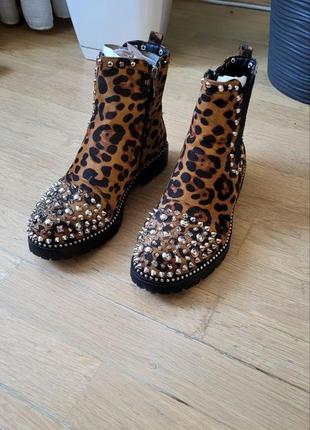 Весенние леопардовые ботинки челси казаки демисезонные утепленные женские ковбойки3 фото