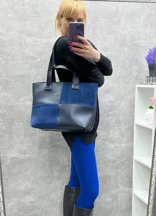 Синяя — большая, стильная и элегантная сумка на молнии со вставками из натуральной замши6 фото