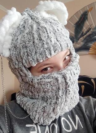 Зв'язана балаклава з вушками