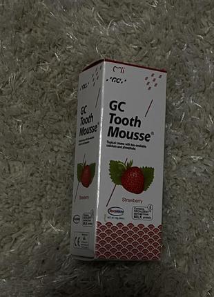 Гель-крем для зубів gc tooth mousse strawberry (полуниця)3 фото