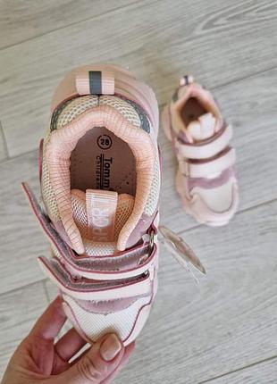 Кросівки том.м