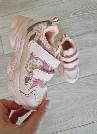 Кросівки том.м