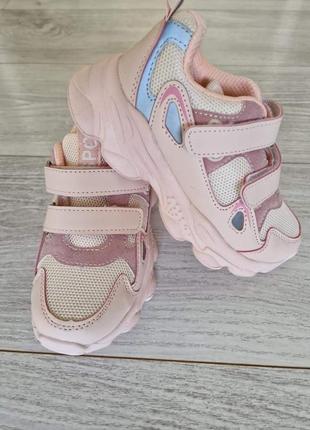 Кросівки том.м