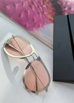 Dior новые солнцезащитные очки!
оригинал!