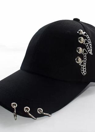 Кепка вінтажна з кільцями та ланцюжком, бейсболка snapback4 фото