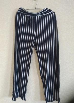 Штани в смужку