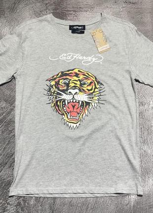 Фуболка от фирми ed hardy